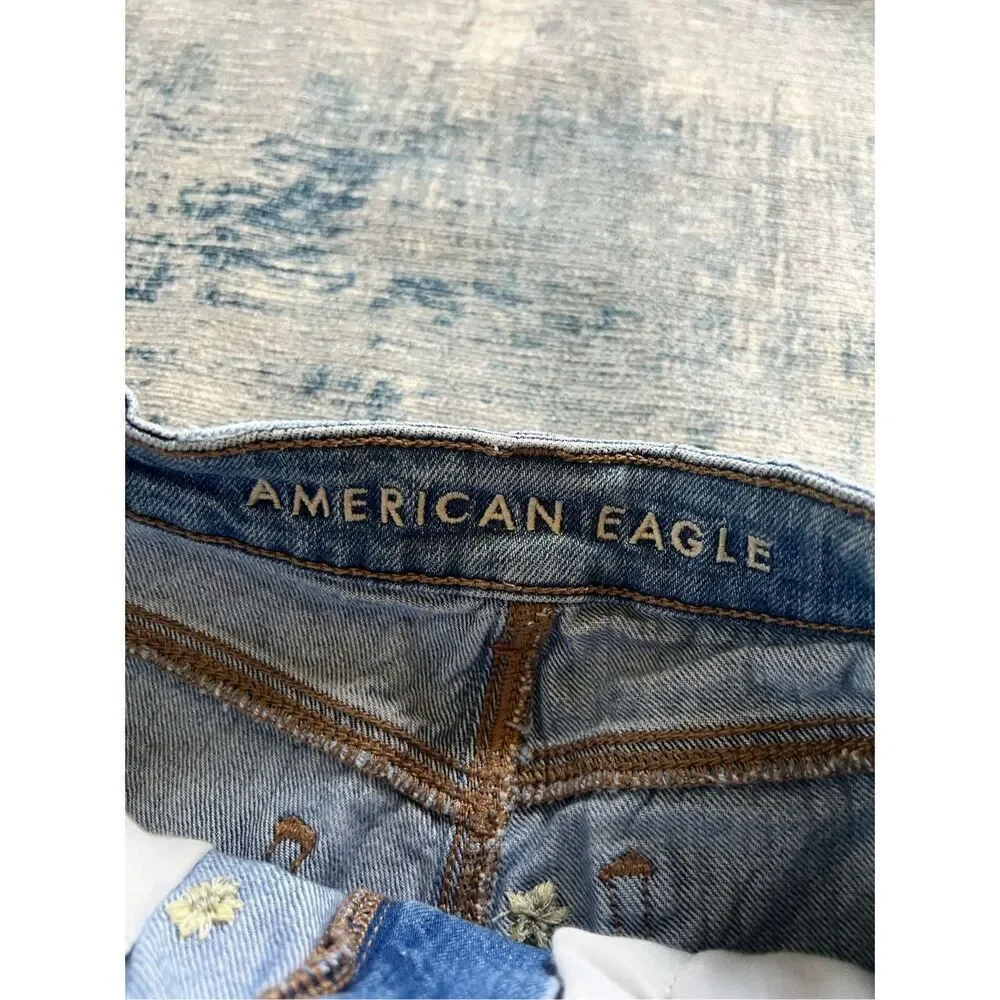 American Eagle Distressed Floral Embroidered High Rise Denim Mom Shorts Size 00
